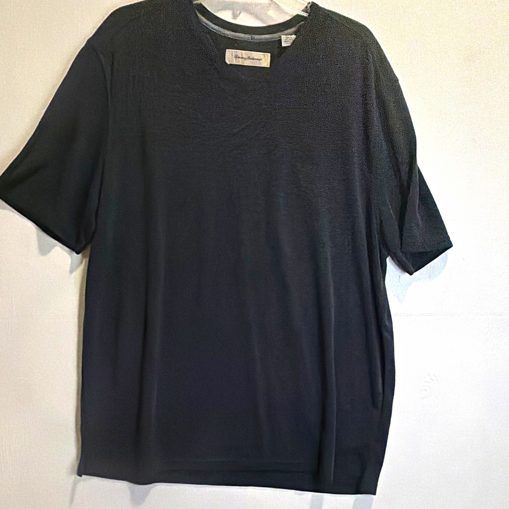 Tommy Bahama Men's XL Black V-Neck Short Sleeve Knit T-Shirt Logo Tencel